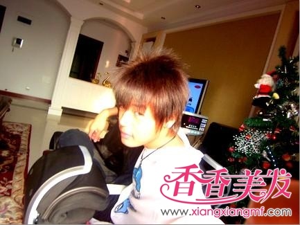 �̻�����δ���Ⱦ�����³���ͷ��