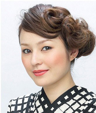 ����̼򵥺�ʽ��ͷ ��ʽŮ����ͷͼʾ��ȫ