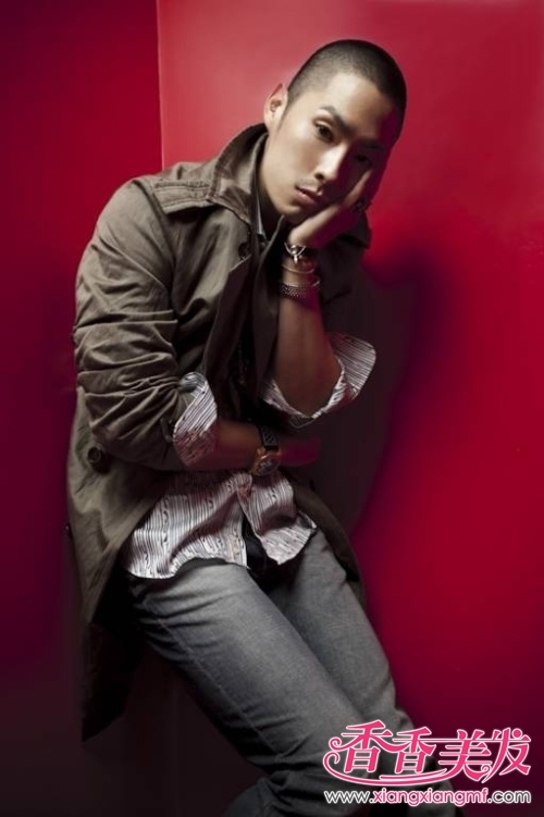 ���Ե�Բ�緢��ͼƬ