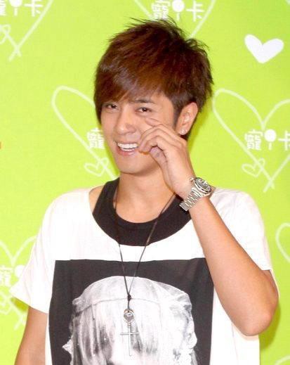 ��־�鷢��ʲô��ɫ,��־�鷢����ɫ