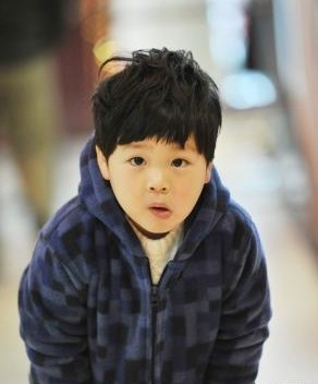 ˧����С�к�����,С�к�ʱ�з���ͼƬ