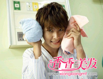 ������Ů�����ڷ���