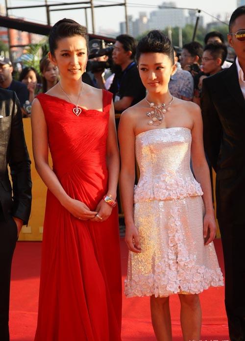 ��ɫ�������