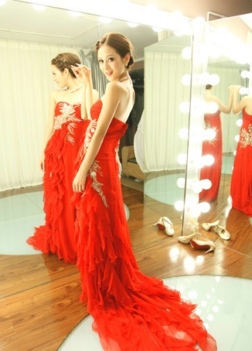 ��ɫ�������