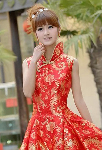 ����Ů��ʱ�л���ͷ�̵�