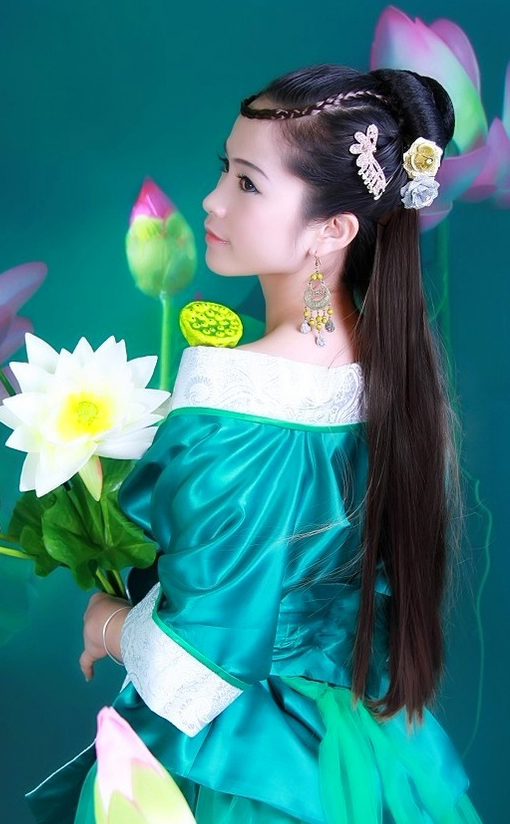 ��װŮ������������ ���ŵ�����Ů�������