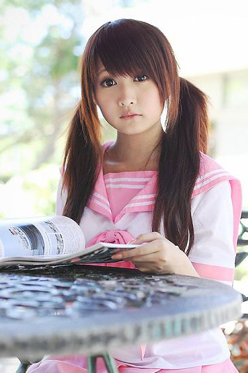 ��ת����У԰ ��ʽŮѧ����������