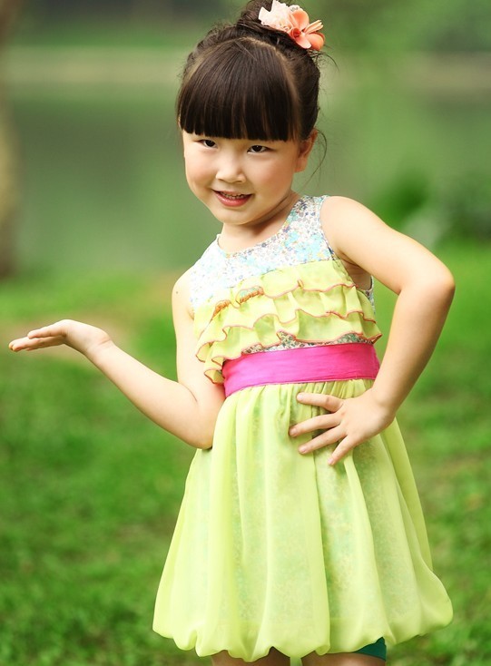 �̵�СŮ���̷����η���ͼƬ