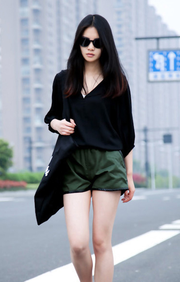 �������ߵ��з�ֱ������