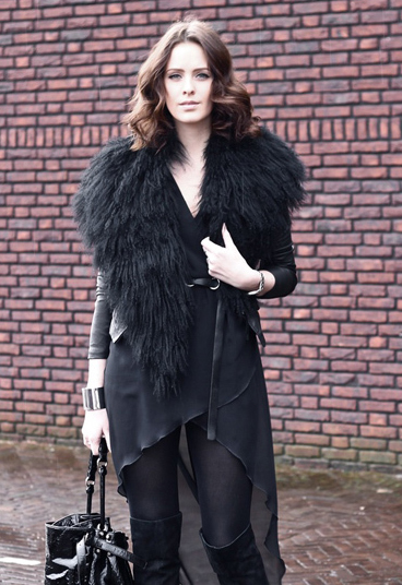 ����ŷ����ʱ����� ����Ů���̷�