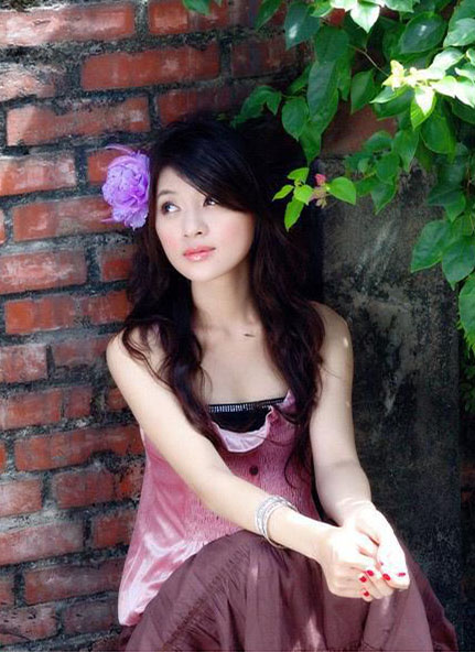 ��Լʱ��б����Ů������