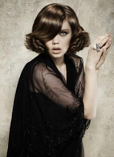 ŷ�����Ů�������г����̷���� ʱ�е��г�������