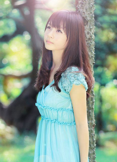 �������ٵ�Ů����ô���滨ͷ