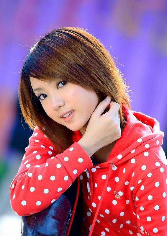 ����Ůѧ���г�������ͷ����