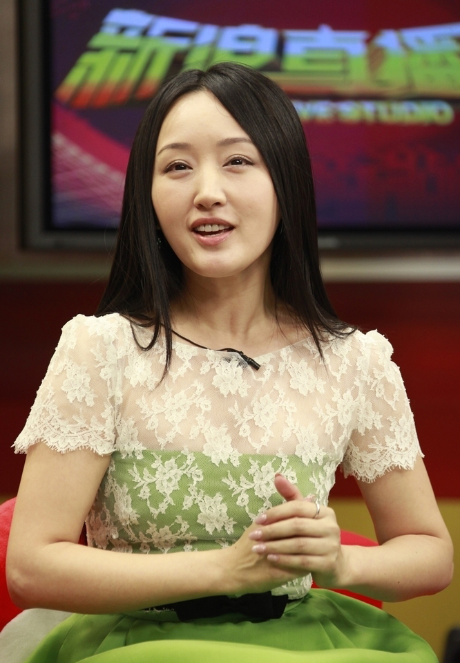 ���ʺ�����Ө����11��󸴳� �������糤��չ��СŮ������