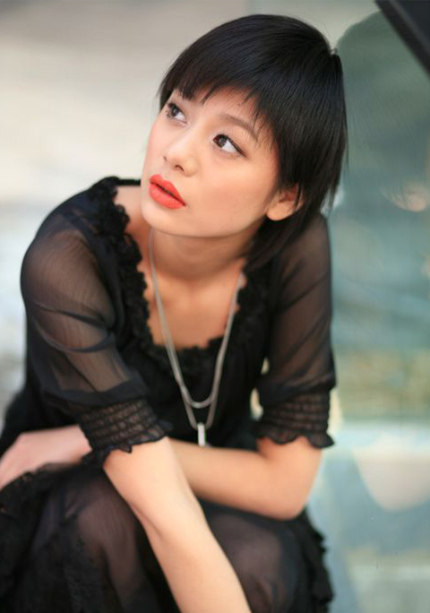 �ٷ���Ů���ľ��ʶ̷�